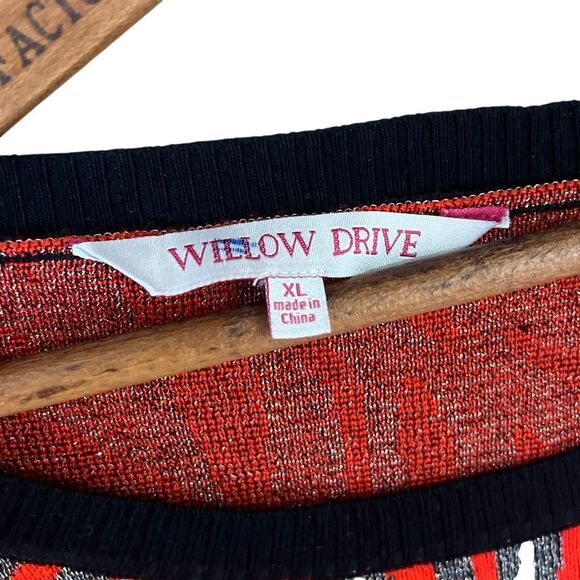 Willow Drive Animal Print One Cold Shoulder Pullover Sweater Red Gray Size XL - Picture 6 of 9